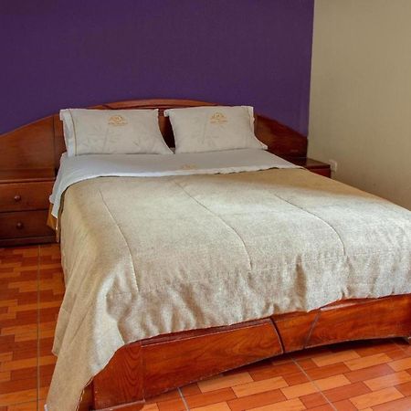 Hotel California Chachapoyas Exteriör bild
